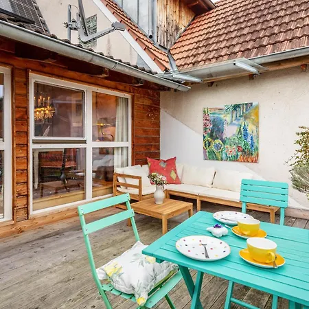 Haus Der Malerin Andrea Gawaz Appartamento *