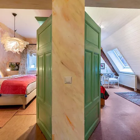 Haus Der Malerin Andrea Gawaz * Mullheim (Baden-Wurttemberg)