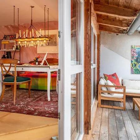 Apartment Haus Der Malerin Andrea Gawaz *