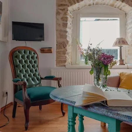 Haus Der Malerin Andrea Gawaz * Mullheim (Baden-Wurttemberg)