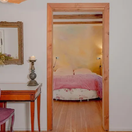 Haus Der Malerin Andrea Gawaz Appartamento *