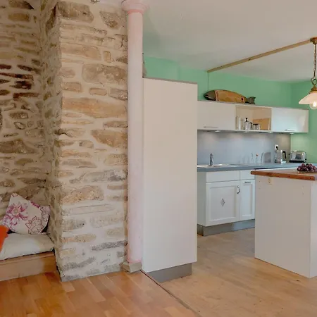 Haus Der Malerin Andrea Gawaz Apartman